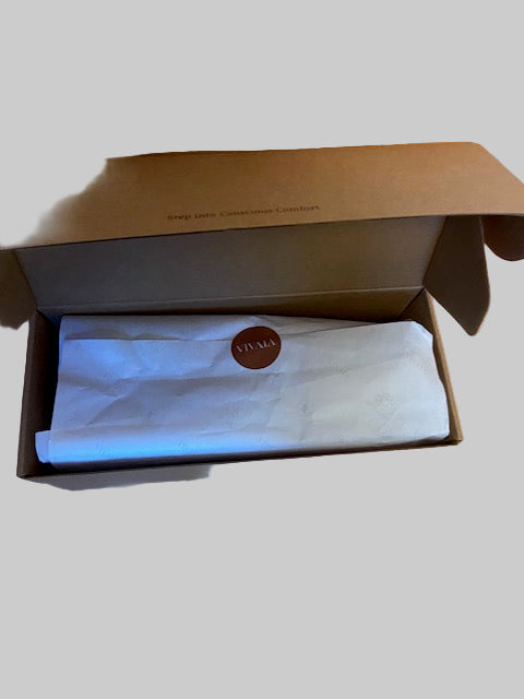 VIVAIA-Round-Toe Walking Flats (Claire Walker)