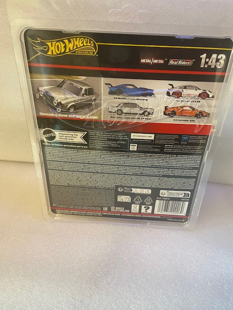 Hot Wheels Premium 1:43 Scale | Mercedes-Benz 300 SEL 6.8 AMG